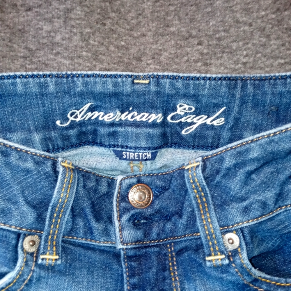 American Eagle Dark Blue Jean Size 2R